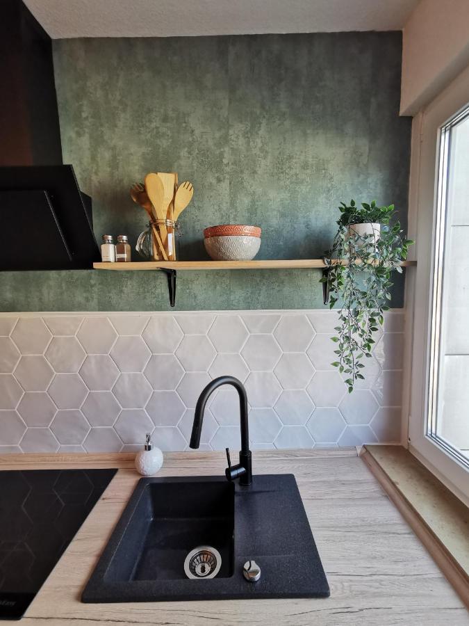 Up Wulkje21 Neu Renovierte Wohnung Mit Pkw Stellplatz إمدن المظهر الخارجي الصورة