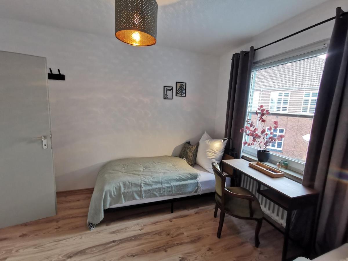 Up Wulkje21 Neu Renovierte Wohnung Mit Pkw Stellplatz إمدن المظهر الخارجي الصورة